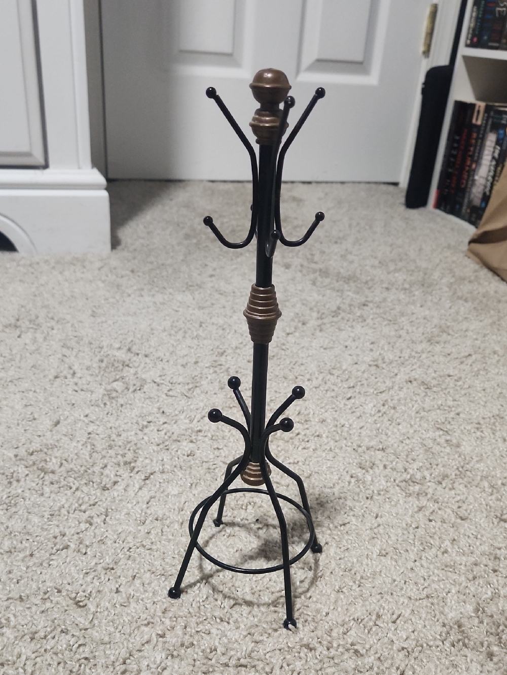 Metal Jewelry/Accessory Stand in Black with Bronze Accents